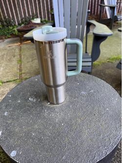 Stanley Quencher Travel Tumbler – Mint Handle