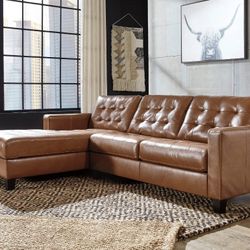Baskove Auburn Leather LAF Sectional

