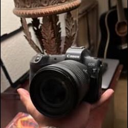 Canon EOS R