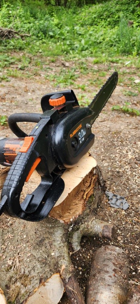 Remington Electric Chain Saw 16" Bar