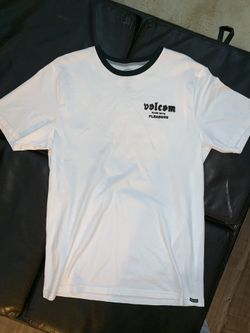 Brand New Volcom “made with pleasure” T shirt