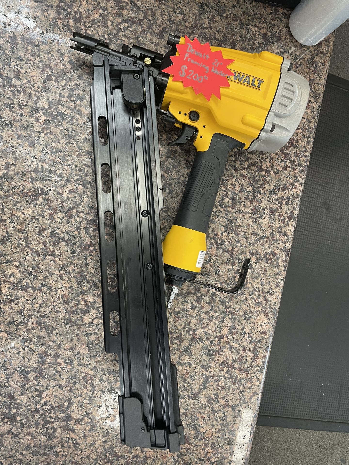 Dewalt 21° Framing Nailer