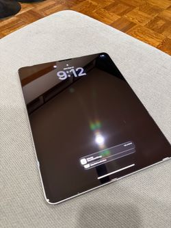 iPad Pro 12.9 6th generation