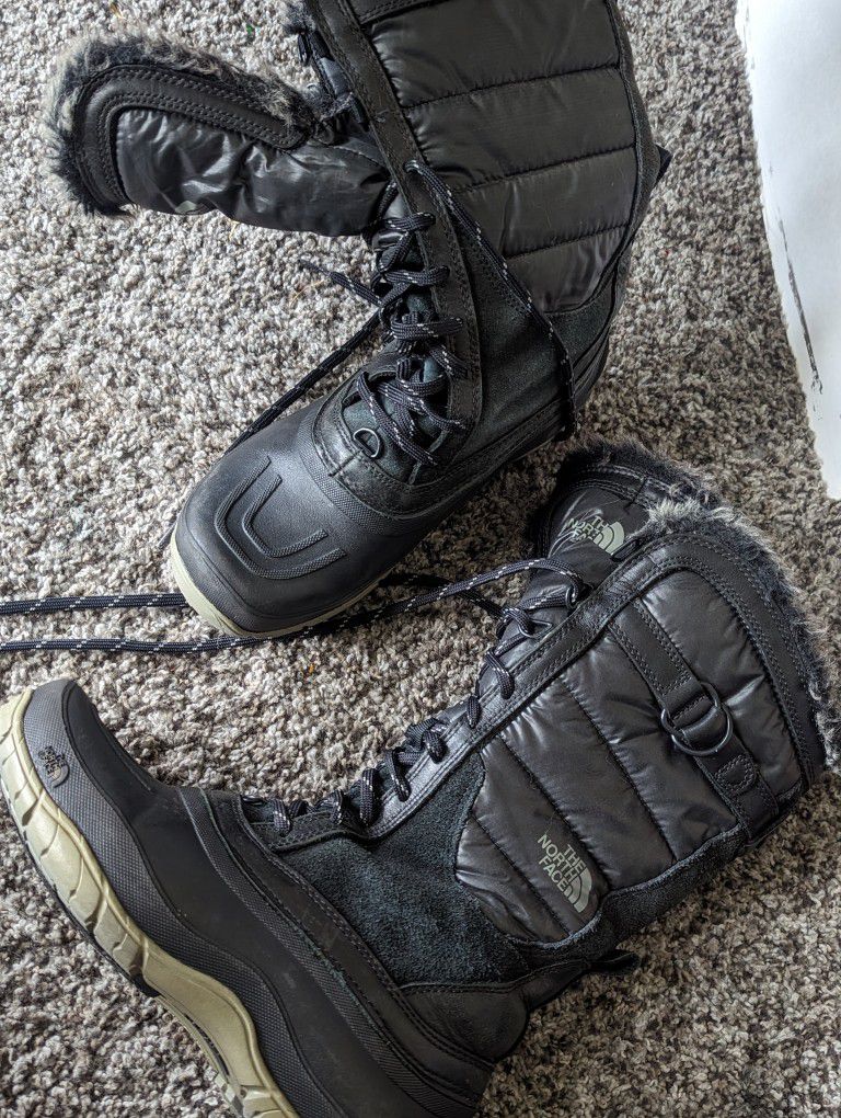 Women's North Face Boots