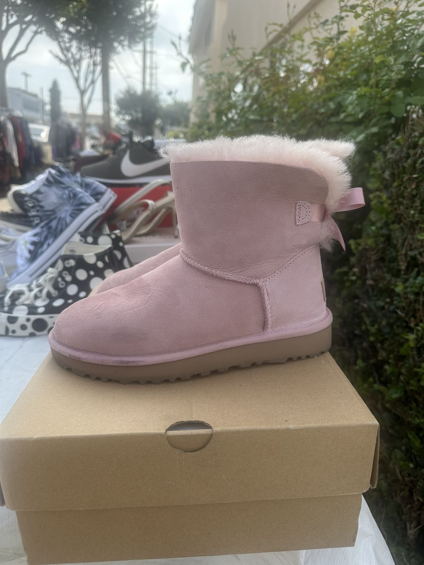 UGG Women’s Mini Bailey Bow ll