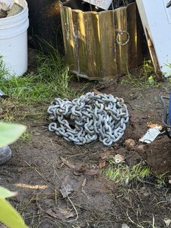 28 Feet Long Chain 11/4 Thick 