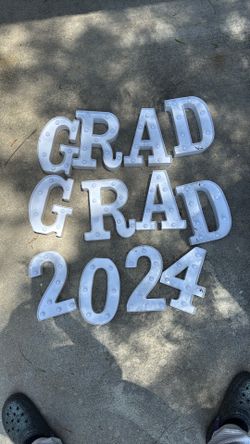 Grad light up letters