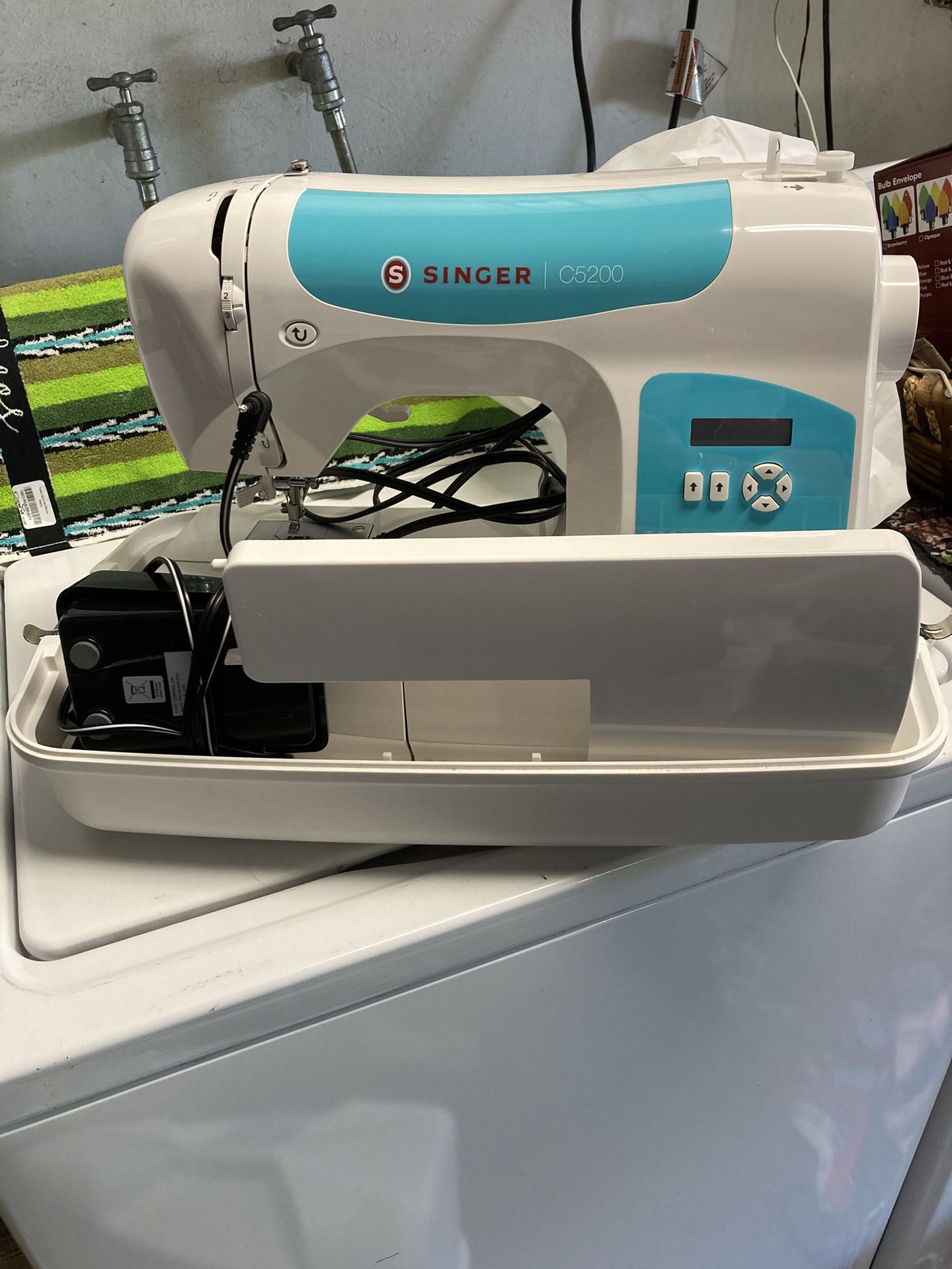 Singer Sewing Machine
