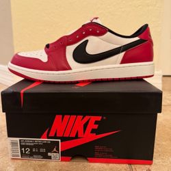 Jordan 1 Low Chicago
