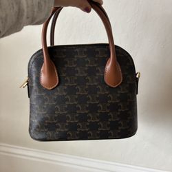 Boston Bag Straps Included 