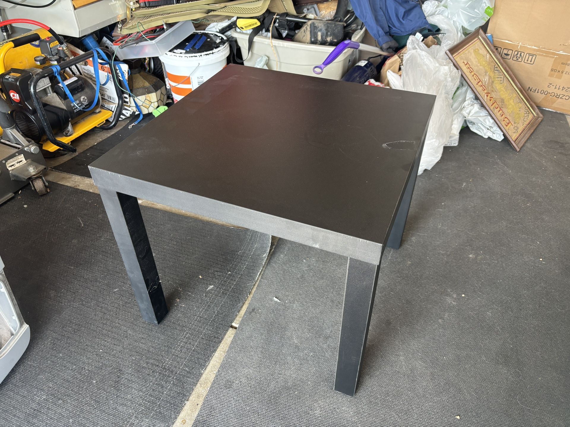 Nice & Sturdy Black End / Coffee Table