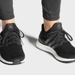 ULTRA BOOST SIZE 10 MEN