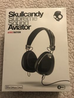 SKULL CANDY AVIATOR HEADPHONES-BRAND NEW