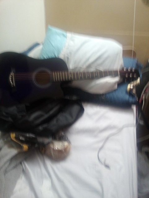 32-in Acoustic Guitar Black