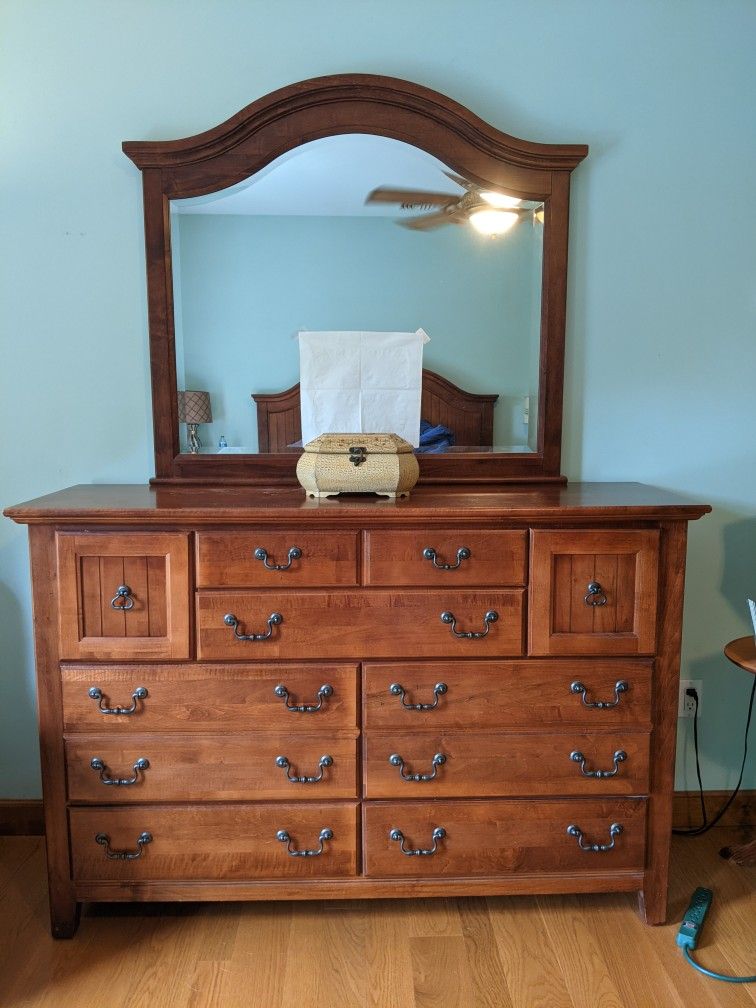 King Bedroom Set