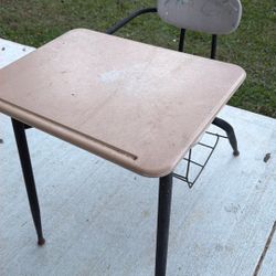 School Desks, Escritorio 