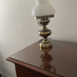 3 way Brass QUOIZEL Table or Night Stand Light 