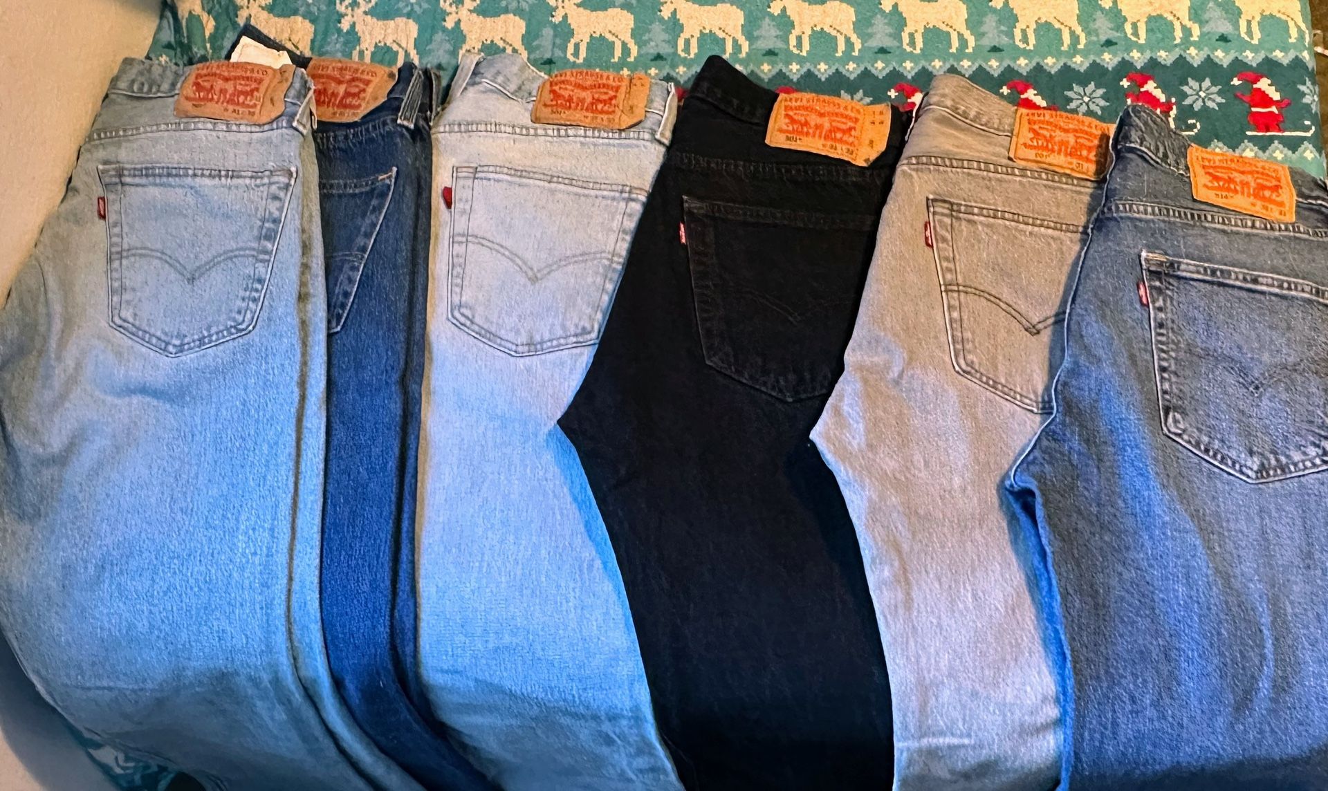 Pantalones Levis 501 31x32 $25 Each