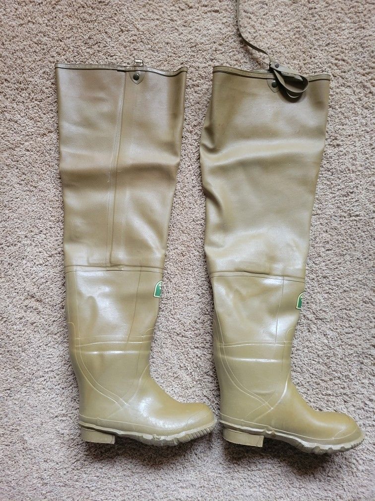 Mens Fishing Boots / Hip Waders