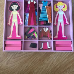 Magnetic Doll Wardrobe 