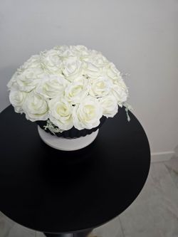 Luxury White Rose Floral Arrangement