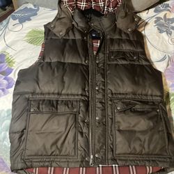 Gaps Men’s Puffer Vest With Removable Hoodie- Large 