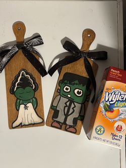 Halloween Frankenstein Couple Wood Paddle Signs