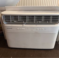 New Frigidaire 14,300 BTU Window Air Conditioner