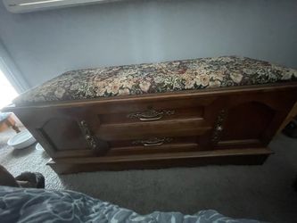 Cedar Chest – Tapestry Upholstered top