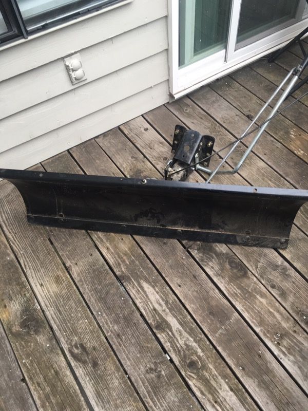 Craftsman 24441 Lawn Tractor Snow Blade 14" High for Sale in Colorado