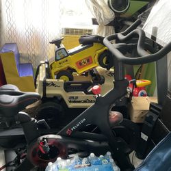 Peloton Stationary Bike 3rd Generation PLTN-RB1VQ