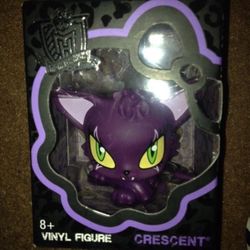 Monster High- Crescent Vinyl Figure