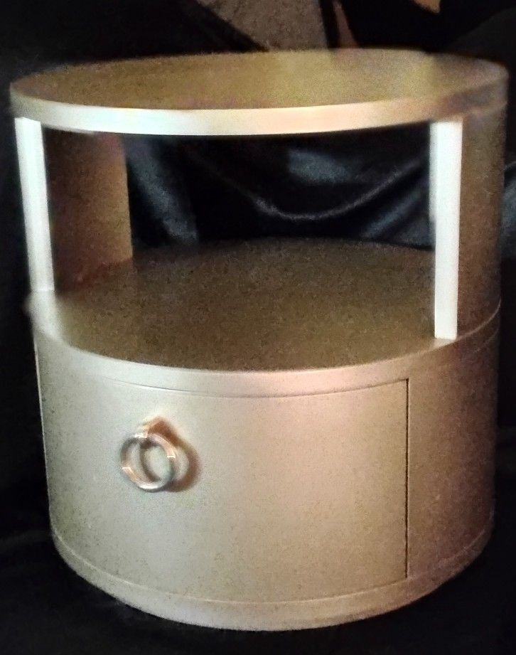 Thom Filicia's Collection for Vanguard Furniture End/Side Table