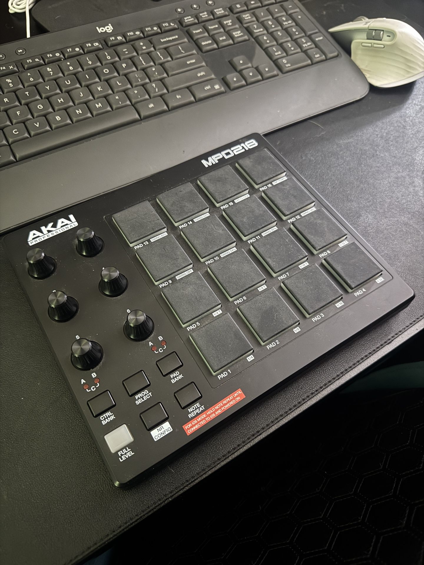 Akai MPD218 Launch Pad controller