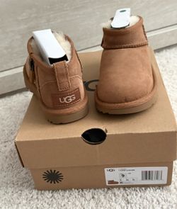 UGG Toddler Girls Classic Chestnut Size 9 Ultra Mini Boots