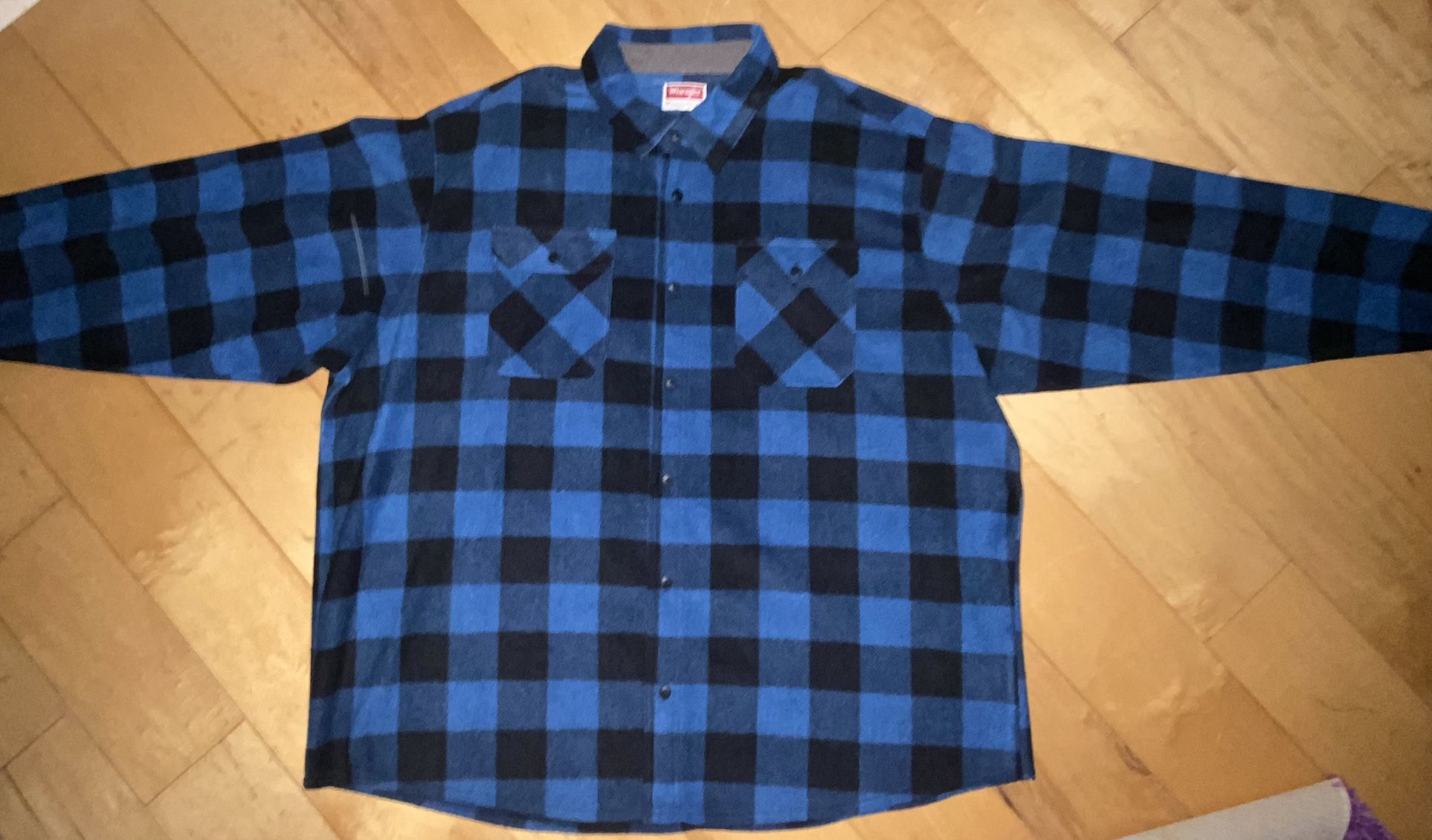 WRANGLER PREMIUM QUALITY -BLUE FLEECE LONG SLEEVE PLAID FLANNEL BUTTON UP SHIRT/MEN’S SIZE:3XL(PREOWNED/BARELY USED)