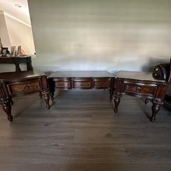 Furniture Set: Coffee Table + 2 Side Tables