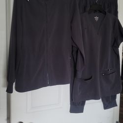 Beyond Scrubs Sz Medium