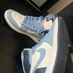 Nike, diffused blues Jordan 1s, size US 6