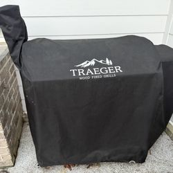 Traeger Century 885 Pellet Grill/Smoker With Accessories