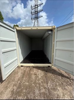 Container w Roll up doors