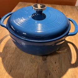 LODGE DUTCH OVEN CASSEROLE