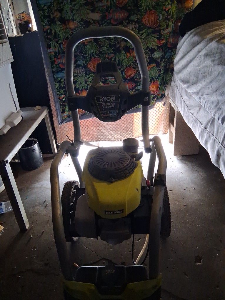 POWERWASHER) IYOBI (contact info removed) P.S.I 2.5 GPM. 