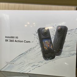 Insta360 X5 Essential Bundle