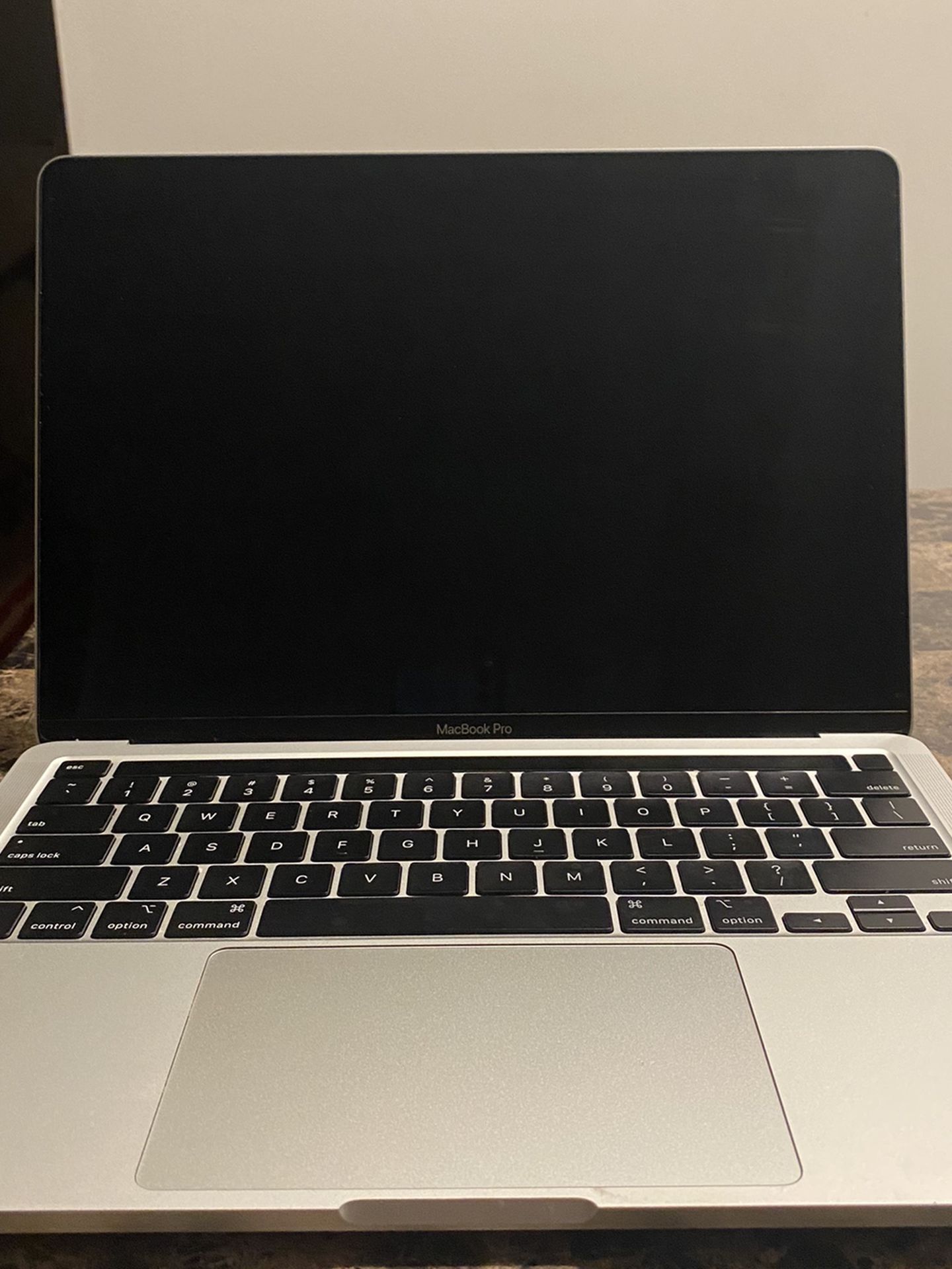 MacBook pro 13’ with touchbar.