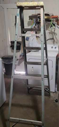 Escalera de 6 pies