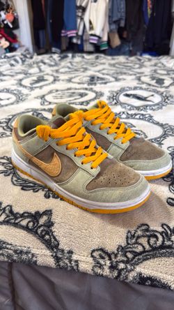 Nike Dunks Size 7