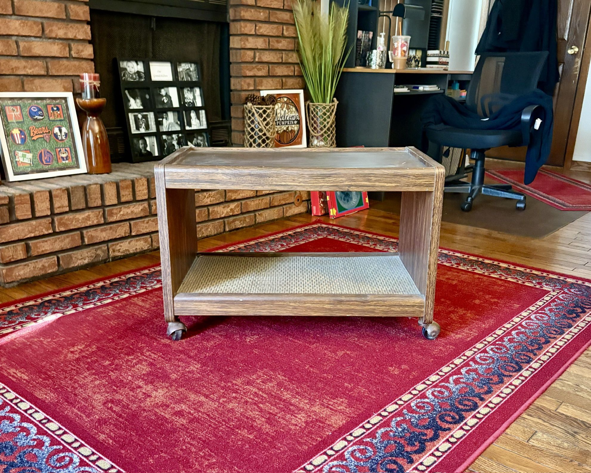 TV Stand with shelf and wheels