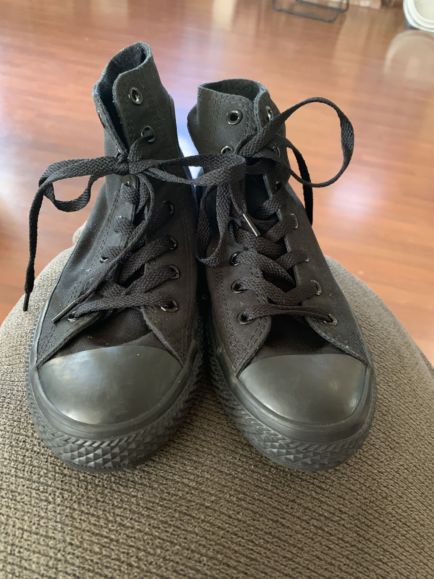 All Star converse size 3 youth