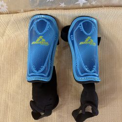 Child Brava Soccer Shin Guards With Straps